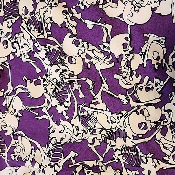 LuLaRoe Leggings Two Pair Skeletons and Flowers - Picture 2 of 6